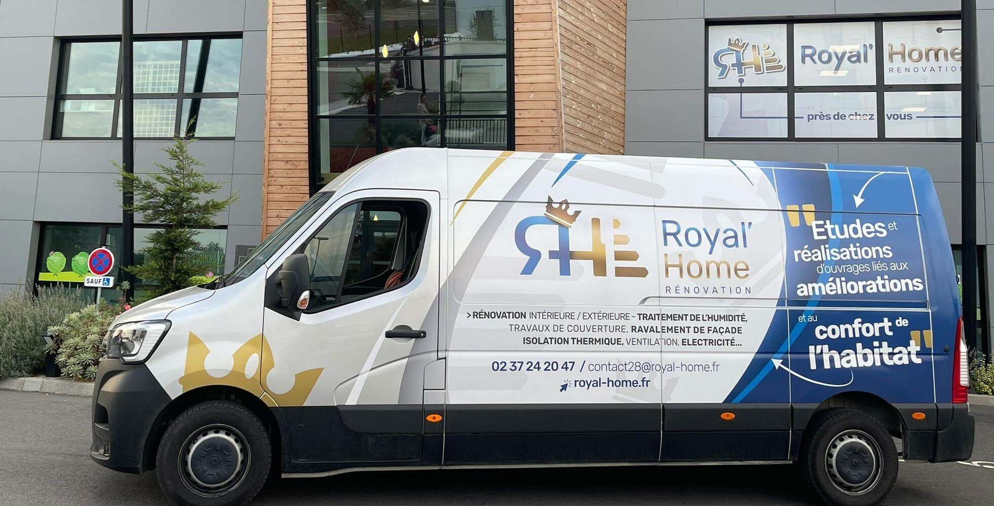 Royal'Home rénovation – Camion entreprise – professionnel de la rénovation